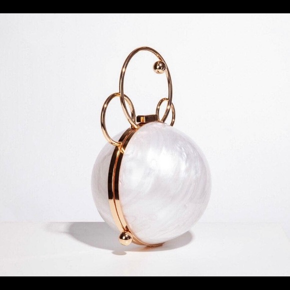 Saint Tropez Mother of Pearl Caviar Clutch - Picture 5 of 5